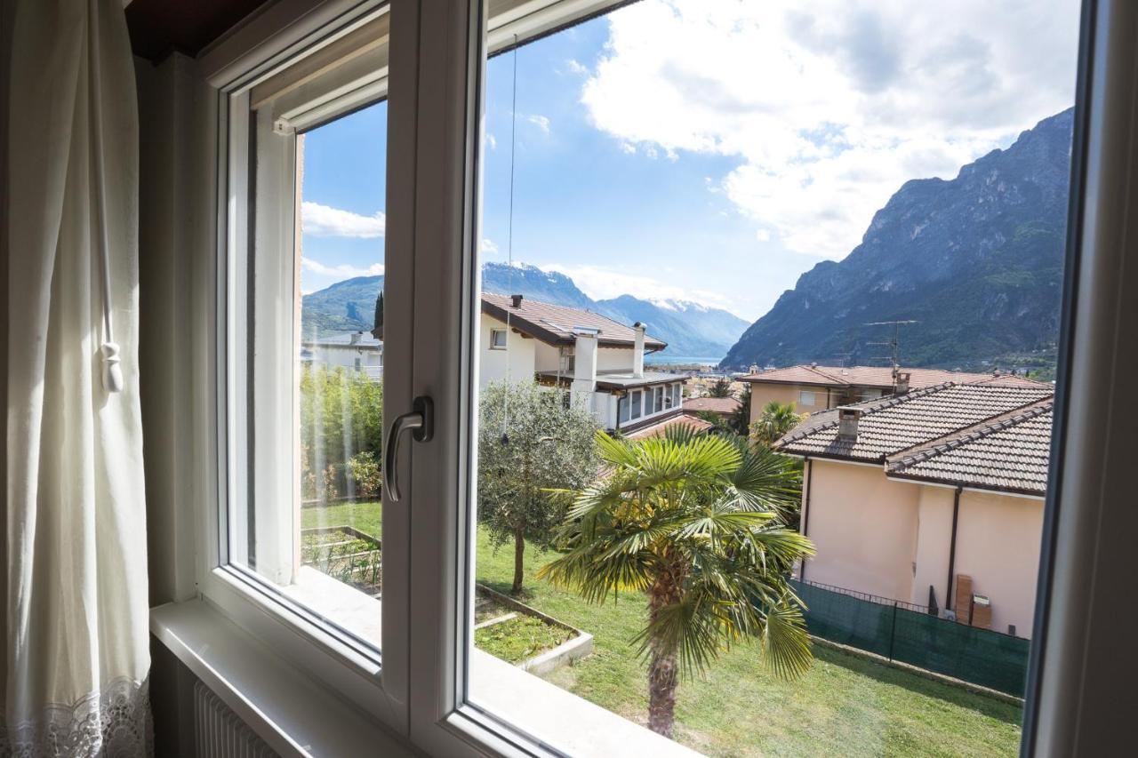 Villa Desy Riva del Garda Bagian luar foto