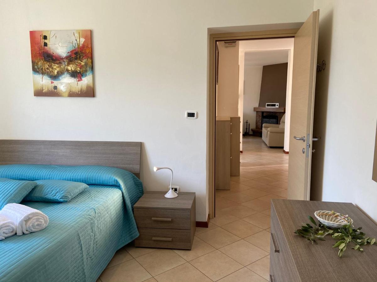 Villa Desy Riva del Garda Bagian luar foto